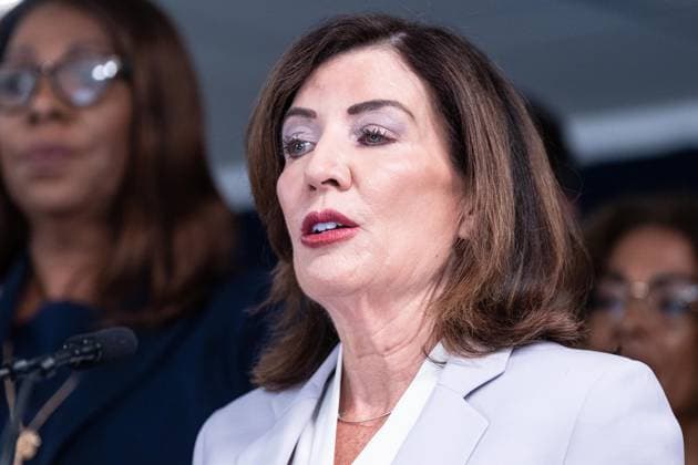August 12, 2026, New York, New York, USA: Governor Kathy Hochul speaks during joint press briefing with Mayor Zohran Mamdani, Attorney General Letitia James and elected officials and activists standing up to Federal ICE overreach at Governor s office in New York, NY on August 12, 2026. New York USA - ZUMAr339 20260812_znp_r339_004 Copyright: xLevxRadinx