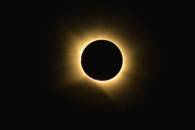 Total Solar Eclipse in Madrid, Spain - 12 Aug 2026 The sun is seen being blocked by the moon during a total solar eclipse observed in Madrid. Madrid Spain Copyright: xJorgexCastellanosx xSOPAxImagesx 6