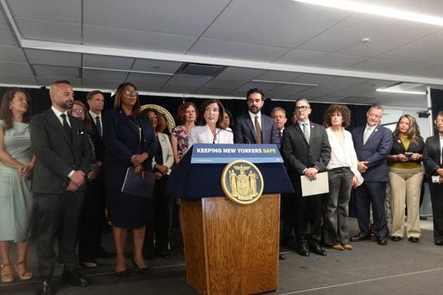 New York, NY- August 12: Governor Kathy Hochul, Mayor Zohran Kwame Mamdani and Attorney General Letitia James make an announcement standing up to federal ICE overreach on August 12 2026 Credit: AdMedia USA - ZUMAa123 20260812_zaa_a123_107 Copyright: xCamaraxPorterx