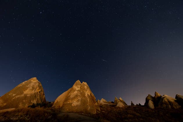 Meteor shower observed in Turkiye s Nevsehir NEVSEHIR, TURKIYE - AUGUST 12: Meteor shower is seen using the long-exposure technique in Cappadocia of Nevsehir, Turkiye on August 12, 2026. Aylin Mercan Anadolu Nevsehir Turkey. Editorial use only. Please get in touch for any other usage.  Copyright: x2026xAnadoluxAylinxMercanx