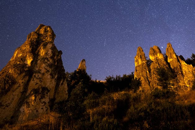 Meteor shower observed in Turkiye s Ankara ANKARA, TURKIYE - AUGUST 13: Meteor shower is observed at Abaci Fairy Chimneys in Kizilcahamam district of Ankara, Turkiye on August 13, 2026. Mehmet Futsi Anadolu Ankara Turkey. Editorial use only. Please get in touch for any other usage.  Copyright: x2026xAnadoluxMehmetxFutsix