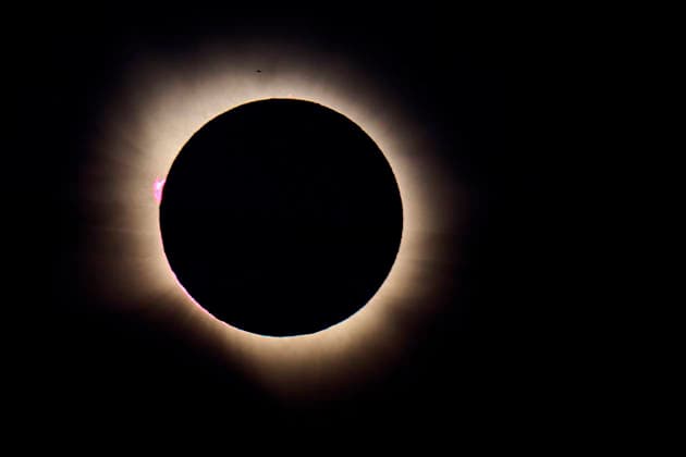(260813) -- MADRID, Aug. 13, 2026 -- This photo taken on Aug. 12, 2026 shows a total solar eclipse seen in Valencia, Spain. (Photo by Xinhua) SPAIN-SOLAR ECLIPSE PabloxMorano 