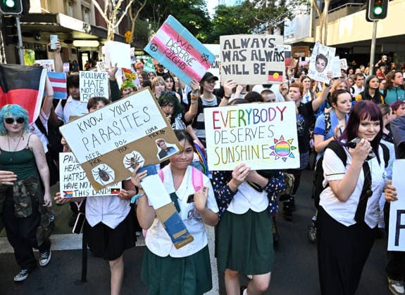 ONE NATION STUDENT PROTEST, Protestors are seen during a rally of high school and university students opposed to the policies of Pauline Hanson and One Nation at King George Square in Brisbane, Thursday, August 13, 2026. ( NO ARCHIVING BRISBANE QUEENSLAND AUSTRALIA  Copyright: xDARRENxENGLANDx 20260813129462730470