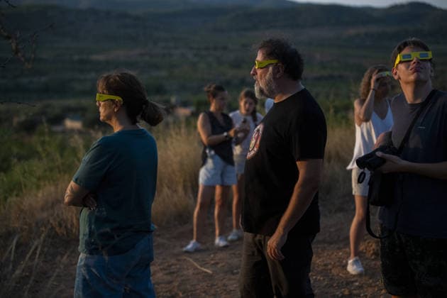 Spain witnesses a historic total solar eclipse CORBERA D EBRE, SPAIN - AUGUST 12: A total solar eclipse darkens the skies over northeastern Spain, with Corbera d’Ebre, in Tarragona, Spain, on August 12, 2026, among the locations along the path of totality. The event marks the first total eclipse of the Sun visible from mainland Iberia in more than a century. The path of totality sweeps across Spain from west to east, passing through several provincial capitals and giving millions of people the chance to witness the phenomenon. Stringer Anadolu Corbera d ebre Spain. Editorial use only. Please get in touch for any other usage.  Copyright: x2026xAnadoluxStringerx