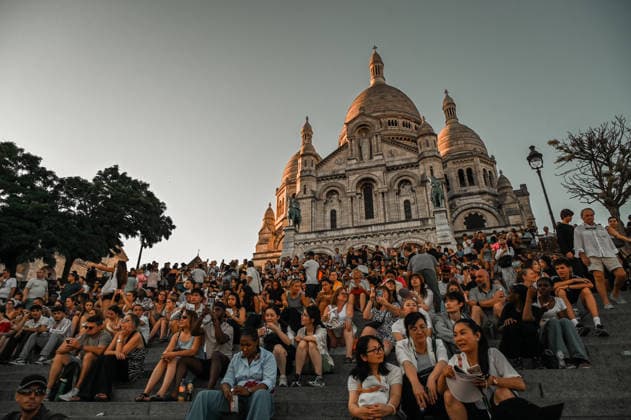 Crowd observing the solar eclipse from the Sacré-Cœur and Montmartre Hill 458856 2026 08 12 Paris, France (no people in the photo)  Copyright: xBarbaraxNeymanx xStarfacex STAR_458856_013