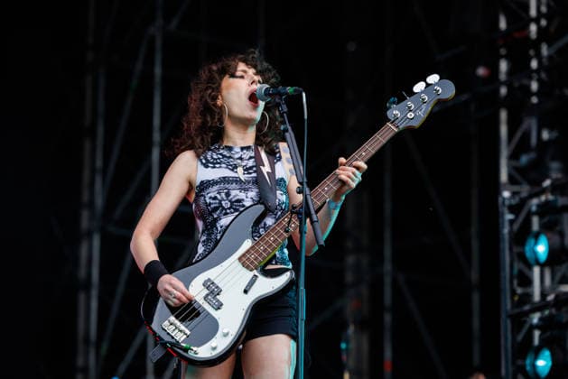Amyl and The Sniffers live at Oyafestivalen 2026 Oslo, Norway. 12th, August 2026. The Australian punk band Amyl and The Sniffers performs a live concert during the Norwegian music festival Oyafestivalen 2026 in Oslo. Here bass player Lakota Vella is seen live on stage. Norway, Oslo  Copyright: xGonzalesxPhoto KetilxMartinsenx