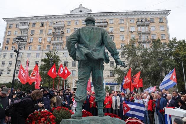 13.08.2026. Russia. Moscow. A flower-laying ceremony dedicated to the 100th anniversary of the birth of the leader of the Cuban Revolution Fidel Castro at Fidel Castro Square. Alexey Belkin NEWS.ru BelkinxAlexey
