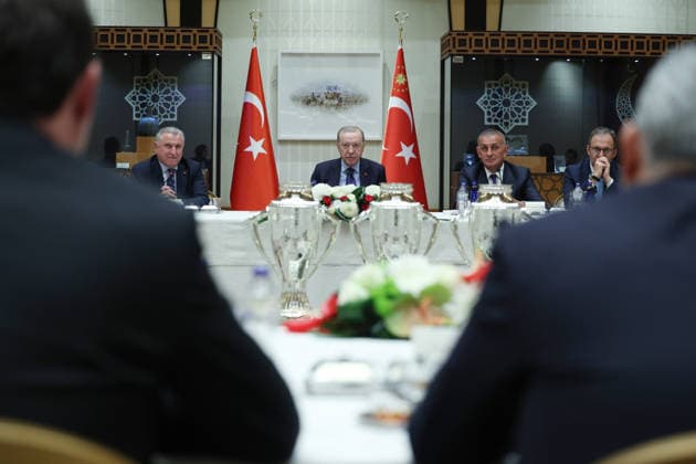 Turkish President Recep Tayyip Erdogan ANKARA, TURKIYE - AUGUST 13 : (----EDITORIAL USE ONLY - MANDATORY CREDIT - TURKISH PRESIDENCY MURAT KULA HANDOUT - NO MARKETING NO ADVERTISING CAMPAIGNS - DISTRIBUTED AS A SERVICE TO CLIENTS----) Turkish President Recep Tayyip Erdogan receives executives, technical staff, and athletes of the teams promoted to the Trendyol Super Lig at the Presidential Complex, with the attendance of Minister of Youth and Sports Osman Askin Bak and President of the Turkish Football Federation Ibrahim Haciosmanoglu on August 13, 2026 in Ankara, Turkiye. TUR Presidency Murat Kula Anadolu Ankara Turkey. Editorial use only. Please get in touch for any other usage.  Copyright: x2026xAnadoluxTURxPresidencyx xMuratxKulax