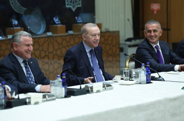 Turkish President Recep Tayyip Erdogan ANKARA, TURKIYE - AUGUST 13: (----EDITORIAL USE ONLY - MANDATORY CREDIT - TURKISH PRESIDENCY MURAT KULA HANDOUT - NO MARKETING NO ADVERTISING CAMPAIGNS - DISTRIBUTED AS A SERVICE TO CLIENTS----) Turkish President Recep Tayyip Erdogan receives management, coaching staff, and players of the teams that have been promoted to the Turkish Super Lig in Ankara, Turkiye on August 13, 2026. Osman Askin Bak, Turkish Minister of Youth and Sports (L), and Ibrahim Haciosmanoglu, President of the Turkish Football Federation (R) also attended. TUR Presidency Murat Kula Anadolu Ankara Turkey. Editorial use only. Please get in touch for any other usage.  Copyright: x2026xAnadoluxTURxPresidencyx xMuratxKulax
