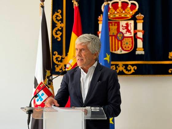 Marlaska travels to Ceuta to hold several meetings to assess how the situation in the autonomous city is evolving. Interior Minister Fernando Grande Marlaska speaks to the media at the Government Delegation on August 13, 2026, in Ceuta, Spain. Marlaska has traveled to Ceuta once again to hold several meetings and assess the evolving situation in the autonomous city. The Interior Minister has raised the number of identified migrant minors in Ceuta to 1,898 and has estimated that 5,000 foreign nationals remain in the autonomous city following the mass irregular influx on July 30 and 31. AUGUST 13, 2026 Gabriela Sardá Nún Ceuta Ceuta, Spain  Copyright: xGabrielaxSardaxNunezx 7713150