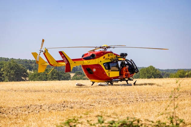 Forest Fire Aftermath In Saint-Just - France A civil security helicopter is deployed during a forest fire in the Saint-Just area of Ille-et-Vilaine, France on August 13, 2026, as emergency crews battle the blaze. Photo by La Tuque Jaune ANDBZ ABACAPRESS.COM Saint-Just Ille-et-Vilaine France  Copyright: xANDBZ ABACAx