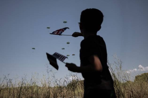 Anniversary of the D-Day Parachute Drop PHOTOPQR NICE MATIN CAMILLE DODET Le Muy August 13, 2026 Photo PQR Camille Dodet Var Matin August 13, 2026 Le Muy, Var On the occasion of the 82nd anniversary of the D-Day landings, a parachute drop featuring paratroopers in period gear from the Nord 2501 aircraft took place at the Domaine de la Combe in Le Muy, southern France, on August 13, 2026. Marking the 82nd anniversary of the landings, Paratroopers drop in period gear, Le Muy, France  Copyright: xPHOTOPQR NICExMATIN MAXPPPxCAMILLExDODETx 20260813NIM5557 20260813NIM5557