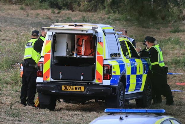 August 13, 2026, Lewes, East Sussex, UK: Lewes, UK. Emergency services at the scene where a train has derailed between Cooksbridge and Lewes in East Sussex, England Lewes UK  - ZUMAl94_ 20260813_zaf_l94_059 Copyright: xMarcinxNowakx