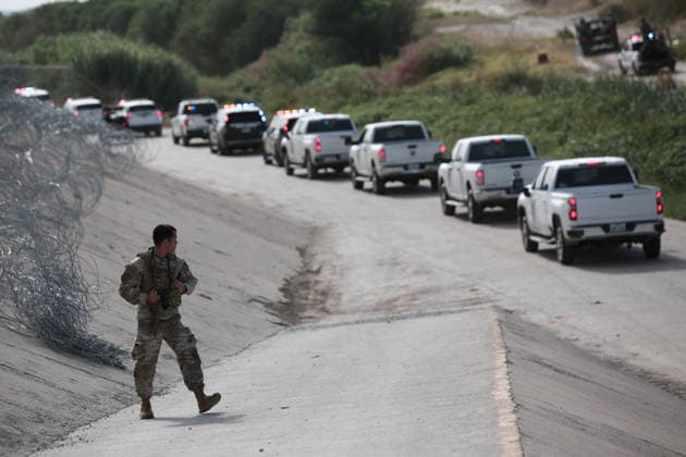 Mexican and US forces conduct joint binational security exercise along border EL PASO, TEXAS, US - AUGUST 13: Mexican and US military and law enforcement personnel take part in a joint binational security exercise along the border between Ciudad Juarez, Mexico, and El Paso, Texas, United States on August 13, 2026. The bilateral operation featured simultaneous deployments on both sides of the Rio Grande, incorporating specialized tactical units and low-flying helicopters to demonstrate rapid-response capabilities and strategic coordination against potential border threats. Christian Torres Anadolu Texas United States. Editorial use only. Please get in touch for any other usage.  Copyright: x2026xAnadoluxChristianxTorresx