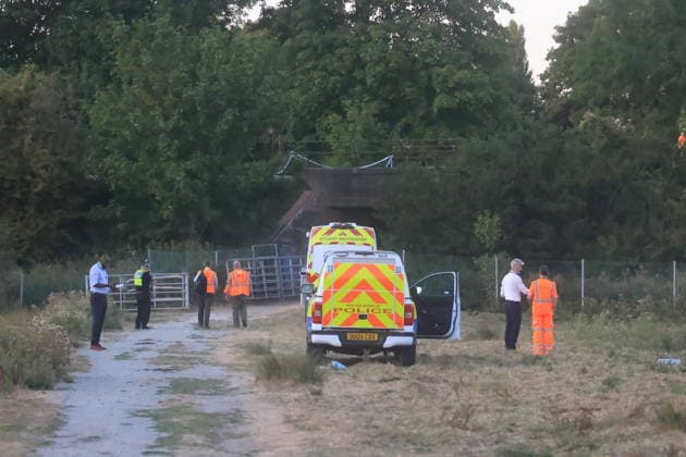 August 13, 2026, Lewes, East Sussex, UK: Lewes, UK. Emergency services at the scene where a train has derailed between Cooksbridge and Lewes in East Sussex, England Lewes UK  - ZUMAl94_ 20260813_zaf_l94_071 Copyright: xMarcinxNowakx