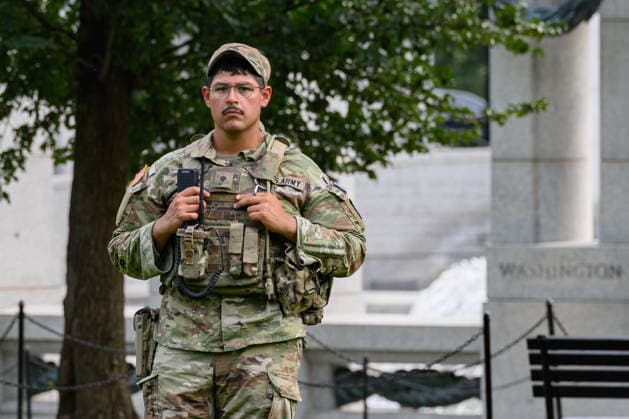 August 13, 2026, Washington, District Of Columbia, United States: U.S. Park Police officers investigate after the World War II Memorial was vandalized with graffiti. Washington United States - ZUMAk206 20260813_znp_k206_002 Copyright: xMattxKaminskyx