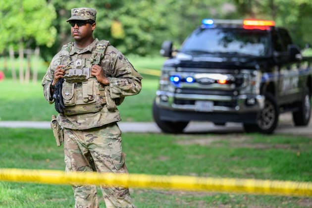 August 13, 2026, Washington, District Of Columbia, United States: U.S. Park Police officers investigate after the World War II Memorial was vandalized with graffiti. Washington United States - ZUMAk206 20260813_znp_k206_012 Copyright: xMattxKaminskyx