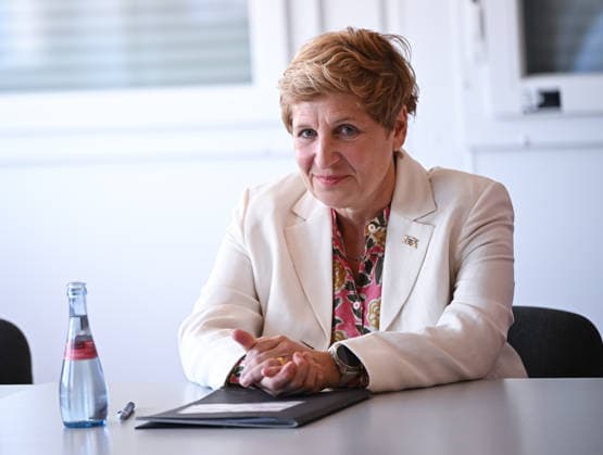 Horb (Kreis Freudenstadt) 13.08.2026 Baden-Wuerttembergs Verkehrsministerin Nicole Razavi (CDU) besucht die Baustelle der Neckartalbruecke der Bundesstrasse 32 ueber das Neckartal bei Horb. *** Horb, Freudenstadt District, August 13, 2026—Baden-Württemberg’s Minister of Transportation, Nicole Razavi (CDU), visits the construction site of the Neckar Valley Bridge on Federal Highway 32, which spans the Neckar Valley near Horb.