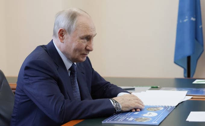 August 13, 2026, Kurilsk, Sakhalin Oblast, Russia: Russian President Vladimir Putin, listens to Sakhalin Region Governor Valery Limarenko deliver his report during a working meeting, August 13, 2026 in Kurilsk, Sakhalin Oblast, Russia. Kurilsk Russia - ZUMAp138 20260813_zaa_p138_020 Copyright: xGavriilxGrigorov RussianxGovernmx