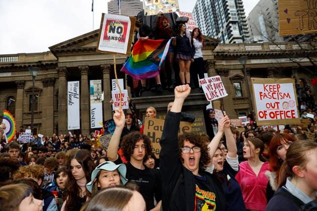 Students Protest Against One Nation in Melbourne, Australia – 13 Aug 2026 A Protester shouts slogans during the rally. Thousands of university and high school students marched through Melbourne’s CBD as part of a nationwide student protest against Pauline Hanson and One Nation. Organisers said the action was aimed at opposing the party’s policies and political views and raising concerns about the growing support for One Nation. The protest comes as One Nation campaigns in Victoria ahead of the 2026 Victorian state election, with Hanson leading the party’s campaign. Melbourne Australia Copyright: xYexMyoxKhantx xSOPAxImagesx Ye-Myo-Khant-1441835