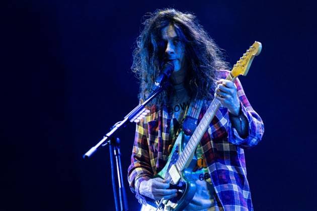 Kurt Vile & The Violators - Vodafone Paredes de Coura 2026 - 13 Aug 2026 Kurt Vile, singer and guitarist of the American indie rock band Kurt Vile & The Violators, performs on the main stage during the Vodafone Paredes de Coura. Paredes de Coura Portugal Copyright: xDiogoxBaptistax xSOPAxImagesx DB_KurtVile20260813PDC_013