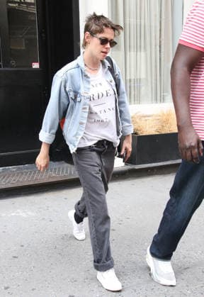 Actress Kristen Stewart is spotted leaving an apartment in New York City as she continues her press tour for The Wrong Girls Featuring: Kristen Stewart Where: New York City, New York, United States When: 13 Aug 2026 Credit: Roger Wong INSTARimages EDITORIAL USE ONLY. NOT FOR USE BY NEWSPAPERS BASED IN THE UK. Copyright: xx instar55915737