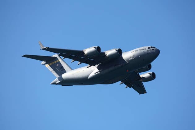 PACIFIC AIRSHOW, A C17 flies over the beach during The Pacific Airshow Gold Coast in Surfers Paradise, Queensland, Friday, August 14, 2026. ( NO ARCHIVING Surfers Paradise Queensland AUSTRALIA  Copyright: xJASONxO BRIENx 20260814112996565395
