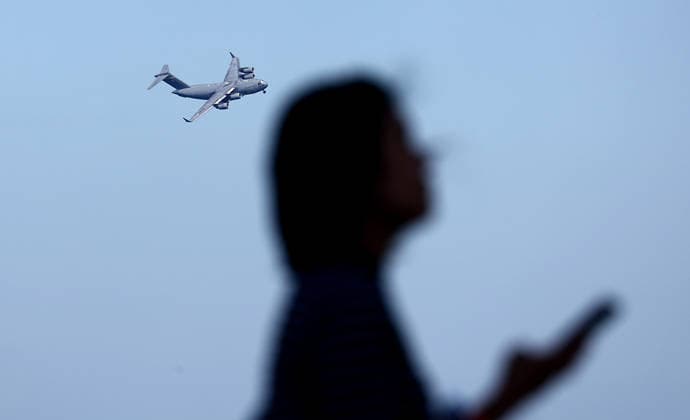 PACIFIC AIRSHOW, A C17 flies over the beach during The Pacific Airshow Gold Coast in Surfers Paradise, Queensland, Friday, August 14, 2026. ( NO ARCHIVING Surfers Paradise Queensland AUSTRALIA  Copyright: xx 20260814180122019744