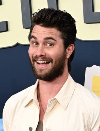 Netflix™s End of Summer Bash Chase Stokes arriving to Netflix™s End of Summer Bash held at LAYLA Restaurant on August 13, 2026 in Los Angeles, CA. Los Angeles LAYLA Restaurant California USA Copyright: xStarbuck xAFF-USA.COMx