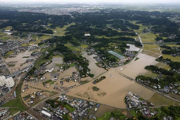 Aftermath of torrential rain in eastern Japan Photo taken from a Kyodo News helicopter on Aug. 14, 2026, shows flooding in Oamishirasato, Chiba Prefecture, east of Tokyo, after torrential rain overnight. Japan s weather agency issued its highest Level 5 warning for downpours in parts of the prefecture.  A14AA0005625744P