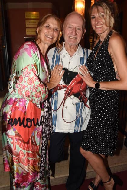 Corinna Binzer Schauspielerin Darsteller Sepp Schauer, Schauspieler Miriam Binzer Tochter Muenchen 13.08.2029 Bayerischer Hof Komoedie Premiere Ein total verrückter Sommernachtstraum Foto Muenchen *** Corinna Binzer, actress; Sepp Schauer, actor; Miriam Binzer, daughter; Munich, August 13, 2029; Bayerischer Hof; comedy premiere; *A Totally Crazy Midsummer Night s Dream*; photo: Munich