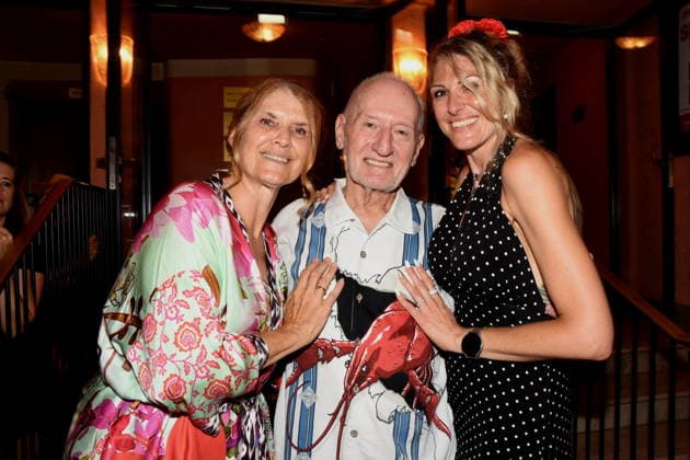 Corinna Binzer Schauspielerin Darsteller Sepp Schauer, Schauspieler Miriam Binzer Tochter Muenchen 13.08.2029 Bayerischer Hof Komoedie Premiere Ein total verrückter Sommernachtstraum Foto Muenchen *** Corinna Binzer, actress; Sepp Schauer, actor; Miriam Binzer, daughter; Munich, August 13, 2029; Bayerischer Hof; comedy premiere; *A Totally Crazy Midsummer Night s Dream*; photo: Munich