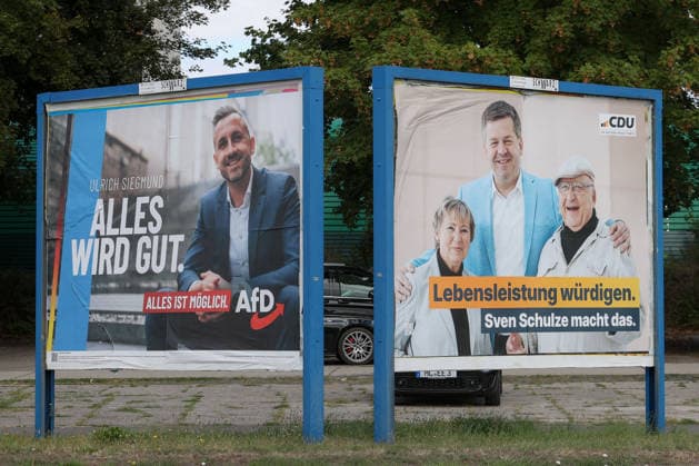 07.08.2026, Politik, Landtagswahl 2026 in Sachsen-Anhalt. Plakate, Wahlplakate von Ulrich Siegmund (Alternative füe Deutschland, AfD) und Ministerpräsident Sven Schulze (CDU) an der B246 in Oschersleben. Oschersleben