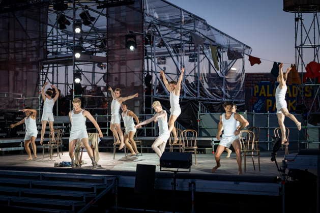 13.08.2026, Saarland, Ensdorf. Die West Side Story feiert am Donnerstagabend am Saarpolygon im Rahmen der diesjährigen Opernfestspiele mit zahlreichen Ehrengästen aus Politik, Kultur und Wirtschaft Premiere. *** August 13, 2026, Saarland, Ensdorf: *West Side Story* will premiere on Thursday evening at the Saarpolygon as part of this year’s opera festival, with numerous distinguished guests from the worlds of politics, culture, and business in attendance. bub