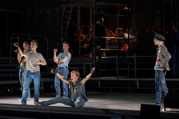 13.08.2026, Saarland, Ensdorf. Die West Side Story feiert am Donnerstagabend am Saarpolygon im Rahmen der diesjährigen Opernfestspiele mit zahlreichen Ehrengästen aus Politik, Kultur und Wirtschaft Premiere. *** August 13, 2026, Saarland, Ensdorf: *West Side Story* will premiere on Thursday evening at the Saarpolygon as part of this year’s opera festival, with numerous distinguished guests from the worlds of politics, culture, and business in attendance. bub