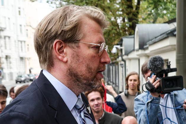 RUSSIA, MOSCOW - AUGUST 14, 2026: Yabloko Party Chairman Nikolai Rybakov arrives at the building of the Supreme Court of Russia to file an appeal against the court s ruling which deregistered the party before the 2026 Russian State Duma election. Sergei Bulkin TASS  96139011