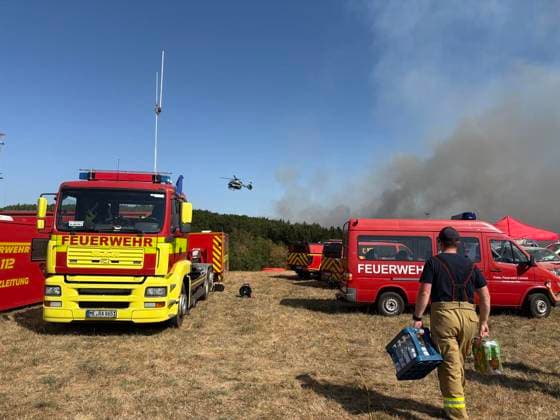 Waldbrand im Hürtgenwald ** NUR FÜR REDAKTIONELLE ZWECKE ** EDITORIAL USE ONLY **<p>Waldbrand im Hürtgenwald Der Waldbrand im Hürtgenwald hat sich am Freitag den 14.August.2026 auf mehrere Hundert Hektar Waldfläche ausgebreitet. Deutschland NRW Hütgenwald *** Forest Fire in the Hürtgenwald ** FOR EDITORIAL USE ONLY ** EDITORIAL USE ONLY ** p Forest fire in the Hürtgenwald The forest fire in the Hürtgenwald spread to several hundred hectares of forest on Friday, August 14, 2026. Germany, North Rhine-Westphalia, Hürtgenwald Copyright: doc875lfi8pzqg172m75l96 ,EDITORIAL USE ONLY