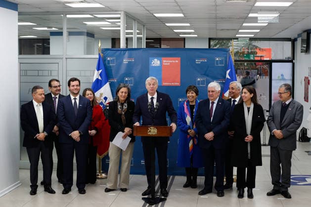 Santiago, August 14, 2026 The President of the Republic, Jose Antonio Kast, alongside Health Minister May Chomali, announces an agreement between the Ministry of Health, Fonasa, and Caja de los Andes to treat patients on the waiting list Diego Martin Aton Chile, Aton 1180649 jpeg  Copyright: DIEGOxMARTIN ATONxCHILE