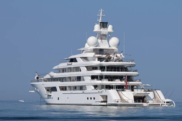 Jeff Bezos Yacht Anchored Off Forte dei Marmi Coast Jeff Bezos s yacht is anchored off the coast of the seaside resort of Forte dei Marmi, Italy on April 14, 2026. Photo by Iacopo Giannini IPA ABACAPRESS.COM Forte dei Marmi: Italy  Copyright: xIPA ABACAx