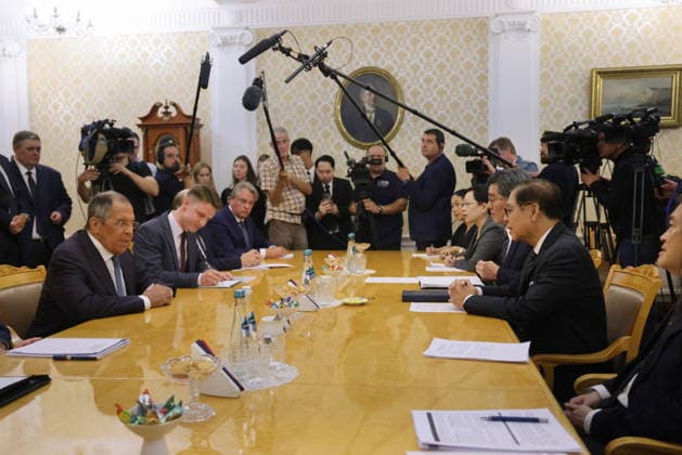 RUSSIA, MOSCOW - AUGUST 14, 2026: A meeting takes place between Sergei Lavrov (L front), Foreign Minister of Russia, and his counterpart Sihasak Phuangketkeow (2nd R) of Thailand. Vladimir Gerdo TASS  96142297