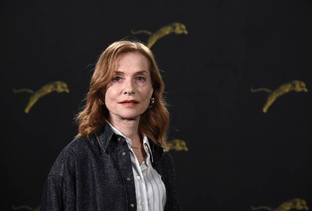 IPA87473609 - Locarno, Switzerland Locarno Film Festival 2026 Ni vue ni connue film photocall In the photo: Actress Isabelle Huppert wearing a dress by Brunello Cucinelli  Copyright: xNickxZonnaxxcopyrightx x xNickxZonnax 87473609