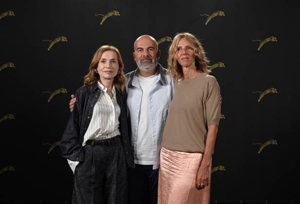 IPA87473655 - Locarno, Switzerland Locarno Film Festival 2026 Ni vue ni connue film photocall In the photo: Isabelle Huppert (actress), Marc Fitoussi (director), Sandrine Kiberlain (actress)  Copyright: xNickxZonnaxxcopyrightx x xNickxZonnax 87473655