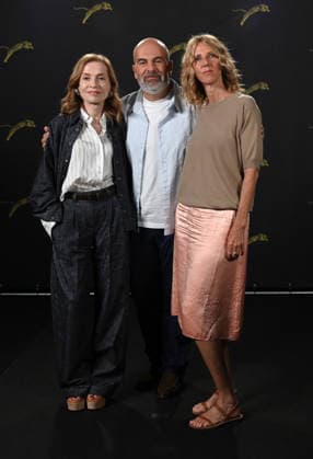 Isabelle Huppert Marc Fitoussi Sandrine Kiberlain At Ni vue ni connue Film Photocall - Locarno French actress Isabelle Huppert, director Marc Fitoussi and actress Sandrine Kiberlain attend the photocall for the film Ni vue ni connue during the 79th Locarno Film Festival in Locarno, Switzerland on August 14, 2026. Photo by Nick Zonna IPA ABACAPRESS.COM Locarno Switzerland  Copyright: xZonnaxNick IPA ABACAx