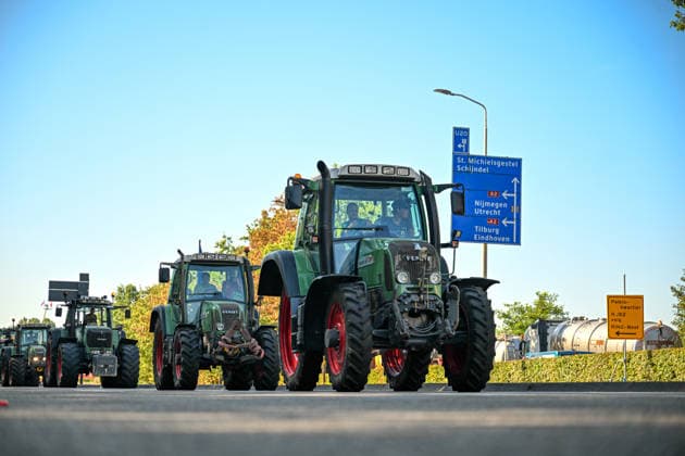 Dutch farmers gather in Den Bosch to demonstrate against agricultural policies DEN BOSCH NETHERLANDS - AUGUST 14: General view of the lined-up tractors as farmers gather in Den Bosch ( s-Hertogenbosch) to take part in a demonstration over agricultural policies and regulations affecting the farming sector in Netherlands, on August 14, 2026. Hundreds of agricultural workers assembled with tractors, banners, and flags to protest provincial plans to revoke nature and nitrogen permits for local poultry farmers, raising broader concerns over legal certainty and regulations affecting the agricultural sector. Mouneb Taim Anadolu Den Bosch Netherlands. Editorial use only. Please get in touch for any other usage.  Copyright: x2026xAnadoluxMounebxTaimx