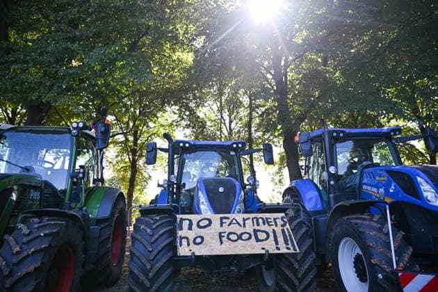 Dutch farmers gather in Den Bosch to demonstrate against agricultural policies DEN BOSCH NETHERLANDS - AUGUST 14: General view of the lined-up tractors as farmers gather in Den Bosch ( s-Hertogenbosch) to take part in a demonstration over agricultural policies and regulations affecting the farming sector in Netherlands, on August 14, 2026. Hundreds of agricultural workers assembled with tractors, banners, and flags to protest provincial plans to revoke nature and nitrogen permits for local poultry farmers, raising broader concerns over legal certainty and regulations affecting the agricultural sector. Mouneb Taim Anadolu Den Bosch Netherlands. Editorial use only. Please get in touch for any other usage.  Copyright: x2026xAnadoluxMounebxTaimx