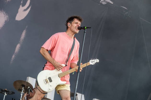 Erster Tag beim Highfield 2026, die Band Itchy eröffnet das Festival am Störmthaler See bei Leipzig. Gesang, Gitarre, E-Bass Sibbi (Sebastian Hafner) Gesang, E-Bass, Gitarre Panzer (Daniel Friedl) Schlagzeug, Gesang Max (Max Zimmer) (seit 2011) Highfield 2026 - Itchy *** Day One at Highfield 2026, the band Itchy kicks off the festival at Störmthaler See near Leipzig Vocals, guitar, electric bass: Sibbi Sebastian Hafner Vocals, electric bass, guitar: Panzer Daniel Friedl Drums, vocals: Max Max Zimmer Since 2011: Highfield 2026 Itchy