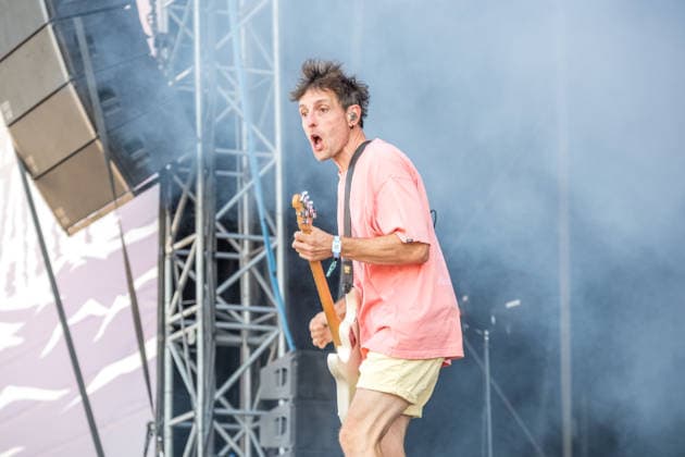 Erster Tag beim Highfield 2026, die Band Itchy eröffnet das Festival am Störmthaler See bei Leipzig. Gesang, Gitarre, E-Bass Sibbi (Sebastian Hafner) Gesang, E-Bass, Gitarre Panzer (Daniel Friedl) Schlagzeug, Gesang Max (Max Zimmer) (seit 2011) Highfield 2026 - Itchy *** Day One at Highfield 2026, the band Itchy kicks off the festival at Störmthaler See near Leipzig Vocals, guitar, electric bass: Sibbi Sebastian Hafner Vocals, electric bass, guitar: Panzer Daniel Friedl Drums, vocals: Max Max Zimmer Since 2011: Highfield 2026 Itchy