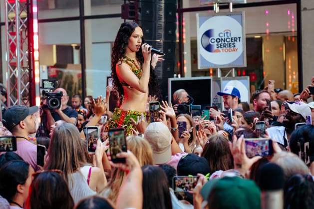 KATSEYE performs on NBC s Today show during the Citi Concert Series at Rockefeller Center in New York City on Friday, August 14, 2026. KATSEYE drew one of the biggest crowd in Today show concert history, following last night s release of their third EP, WILD.  NYP20260814919 ANGELINAxKATSANIS