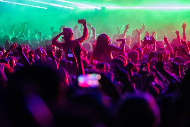 Underworld — Vodafone Paredes de Coura 2026 in Portugal - 14 Aug Festival goers dance and raise their hands during the performance of Underworld at Vodafone Paredes de Coura. Paredes de Coura Portugal Copyright: xDiogoxBaptistax xSOPAxImagesx DB_Underworld20260813PDC_017