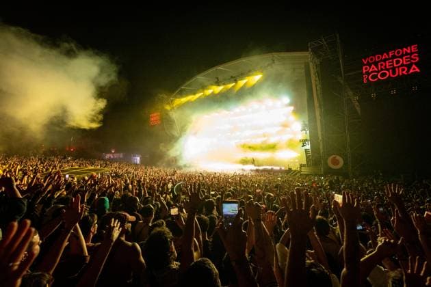 Underworld — Vodafone Paredes de Coura 2026 in Portugal - 14 Aug Underworld, the British electronic music duo, perform during Vodafone Paredes de Coura at the main stage. Paredes de Coura Portugal Copyright: xDiogoxBaptistax xSOPAxImagesx DB_Underworld20260813PDC_019